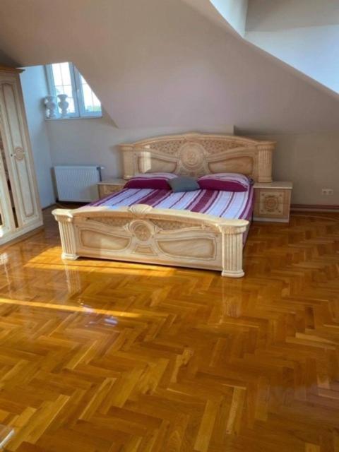 Arbeiterquartiere In Donaustadt - Hacklerzimmer *