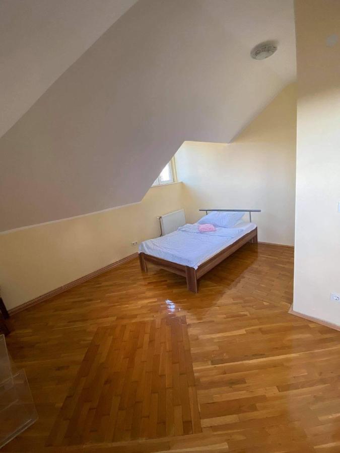 Arbeiterquartiere In Donaustadt - Hacklerzimmer *